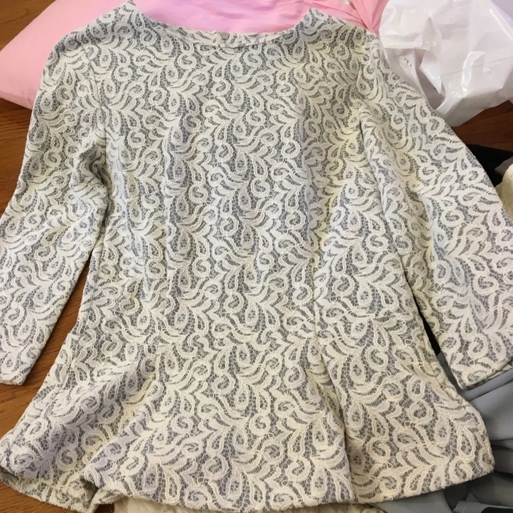 J.crew/white And grey peplum top